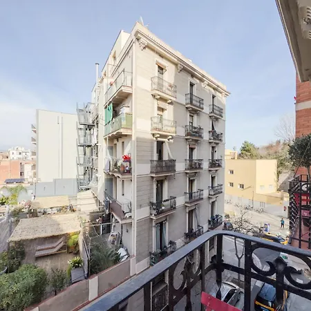 Apartment Magalhaes - Trad Flat In Poble Sec, Near Ramblas *