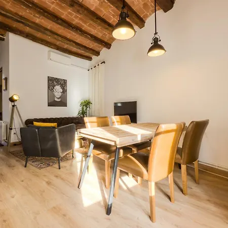 Magalhaes - Trad Flat In Poble Sec, Near Ramblas Apartment