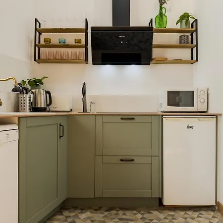 Magalhaes - Trad Flat In Poble Sec, Near Ramblas