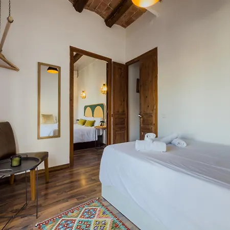 Apartment Magalhaes - Trad Flat In Poble Sec, Near Ramblas *