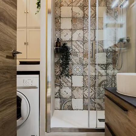 Magalhaes - Trad Flat In Poble Sec, Near Ramblas