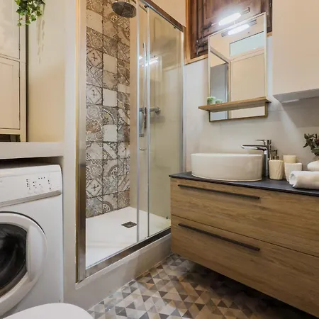 Magalhaes - Trad Flat In Poble Sec, Near Ramblas Barcelona