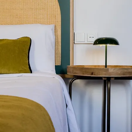 Magalhaes - Trad Flat In Poble Sec, Near Ramblas Apartment *